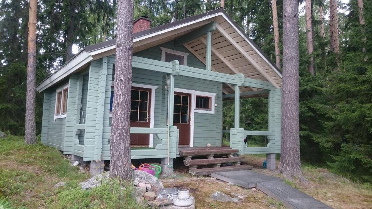 Eraemoekki Jaerven Rannalla Laitila Eksteriør bilde